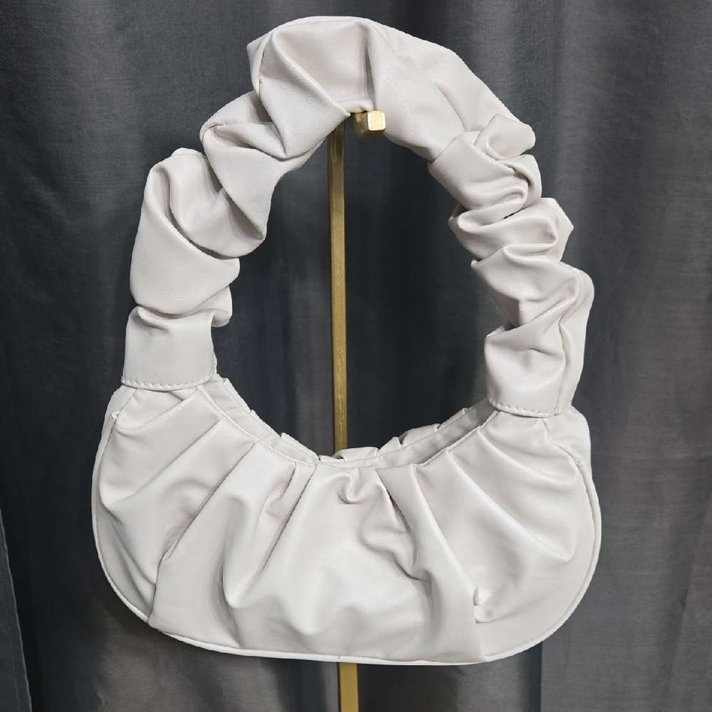 Elegant Cream Women's Bag NWOT